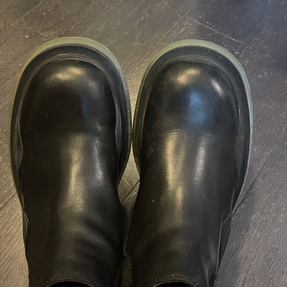 Bottega Veneta Tire Ankle Leather Rubber Chunky Black Chelsea Boots Biker 37 - Picture 11 of 12